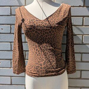Animal leopard print long sleeve top v neck small to medium